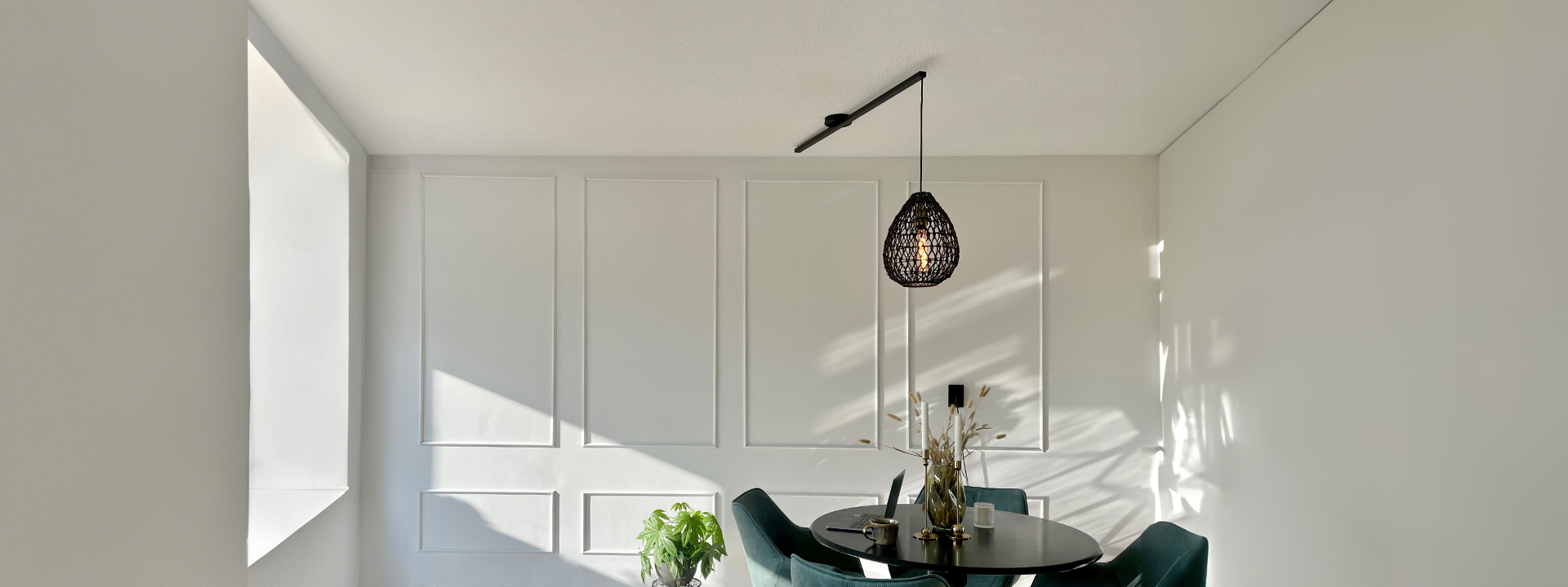 Lightswing Single black in interior